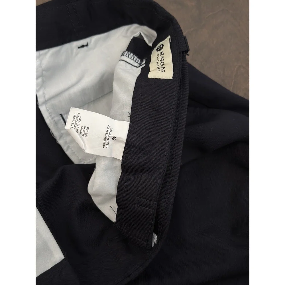 Haggar Men Navy Blue Shorts Size 42W Expandable Waist Stretch 9.5
